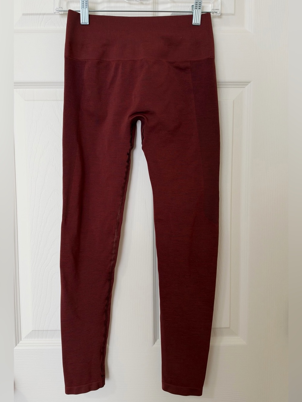 Alphalete Women’s Amplify Seamless Scrunch Butt Leggings